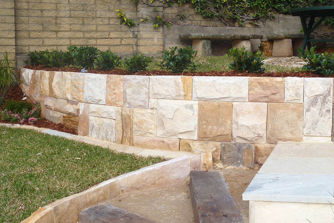 Retaining Wall Design For Your Backyard
